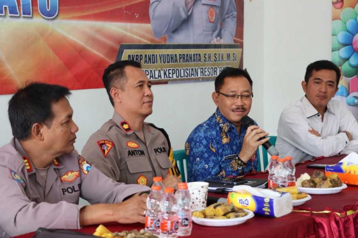 Polres dan Pemkot Batu Edukasi Puluhan Peternak untuk Penanganan dan Pencegahan PMK 