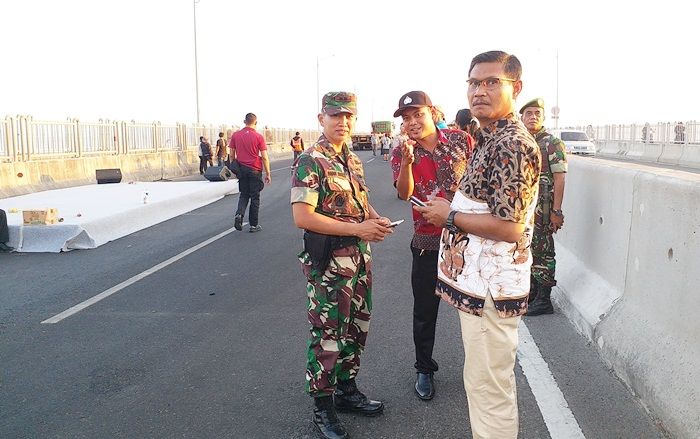 Mengintip Persiapan Personel Sambut Presiden di Jembatan Tol Suramadu Besok Pagi