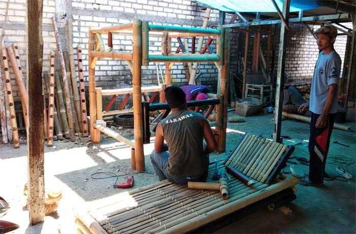 Menengok Pengrajin Anyaman Bambu di Senori