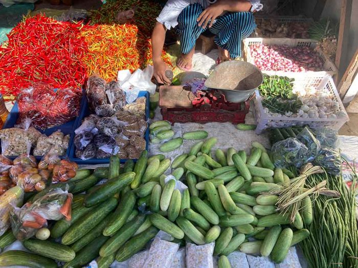 Harga Sembako Jatim 1 Mei 2025: Beras Medium Rp12.489/kg, Cabai Rawit Rp35.509/kg