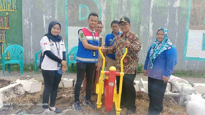 Menuju Desa Pranti Sehat  dan Sejahtera, Pertamina DPPU Juanda Salurkan CSR Alat Fitnes Taman