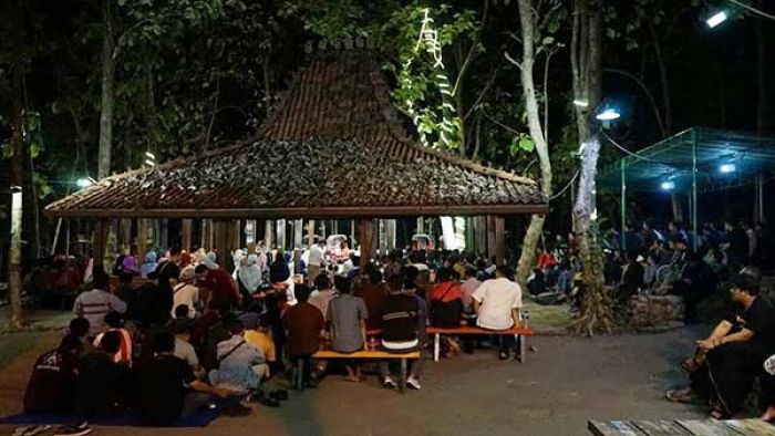 Santren Delik, Berawal dari Komunitas Diskusi di Kafe Jadi Nongkrong Taubat Generasi Milenial