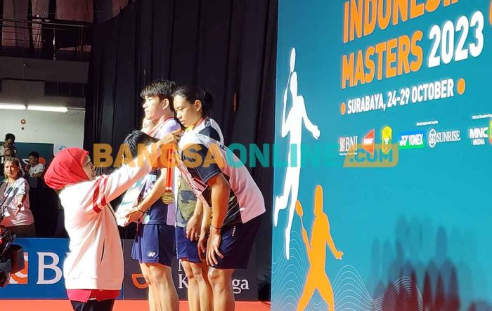 Saksikan Laga Terakhir Indonesia Masters Super 100, Gubernur Khofifah: Selamat, Indonesia Juara!