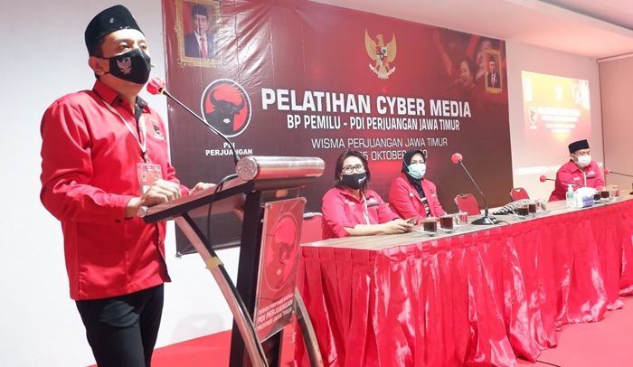 ​PDIP Jatim Latih Tim Cyber Tangkal Serangan Kampanye Hitam di Pilkada 2020
