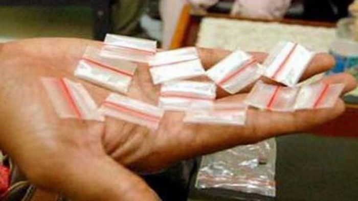 Polisi Bekuk Lima Pengedar Sabu 178,55 gram di Jember