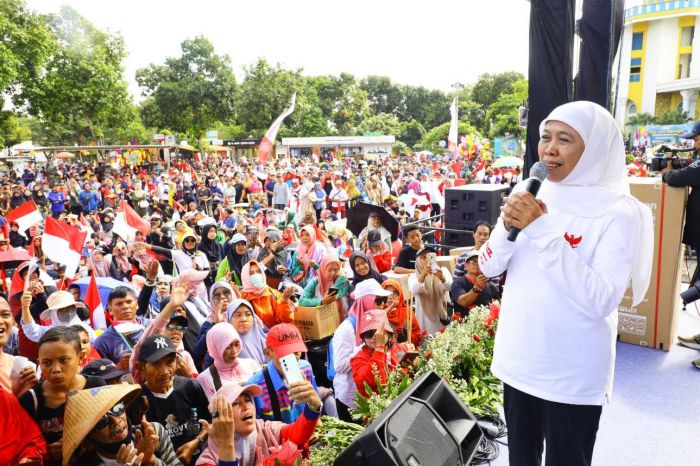 Bertabur Hadiah, Gubernur Khofifah Ajak Warga Meriahkan Jalan Sehat Tahun Baru Islam