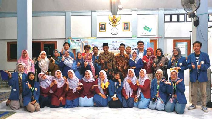 Akhiri KKN di Desa Sukorejo, Mahasiswa BBK 6 Unair Gelar Pentas Seni Akhiri KKN di Desa Sukorejo, Mahasiswa BBK 6 Unair Gelar Pentas Seni