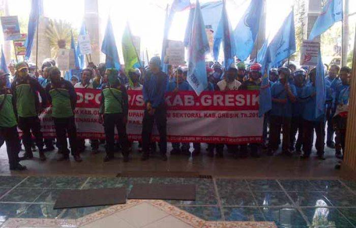 Hindari Demo Besar-besaran, Pj Bupati Gresik Ajak Buruh Diskusi 