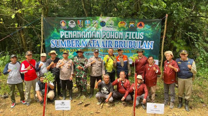 Jaga Sumber Air dan Lingkungan, TPPI Tanam 1.300 Pohon di Tuban