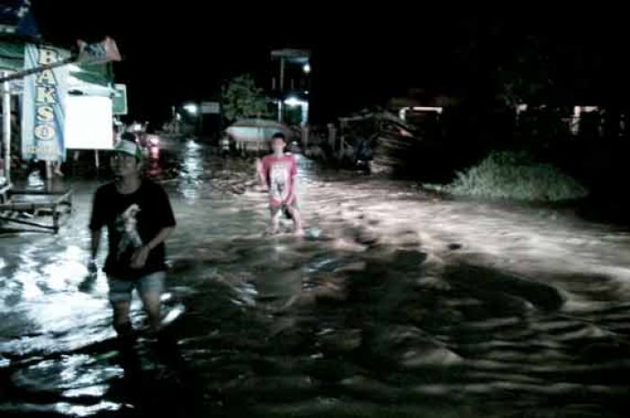 Banjir Rendam Sejumlah Desa di Mojowarno Jombang