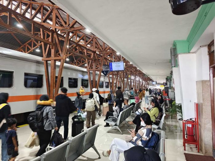 Long Weekend Akhir Mei, KAI Daop 7 Catat 3.407 Penumpang Diberangkatkan dari Stasiun Kediri