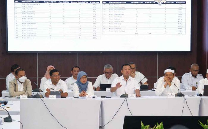 Evaluasi Tata Ruang di Jawa Barat, Menteri ATR/BPN akan Terbitkan Sertifikat HPL di Sempadan Sungai