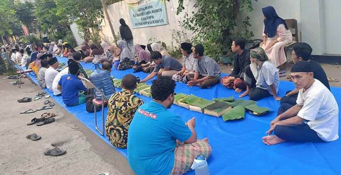Warga Mojoroto Kota Kediri Buat 150 Lengkong dari Pelepah Pisang, Tradisi Jawa yang Ramah Lingkungan Warga Mojoroto Kota Kediri Buat 150 Lengkong dari Pelepah Pisang, Tradisi Jawa yang Ramah Lingkungan