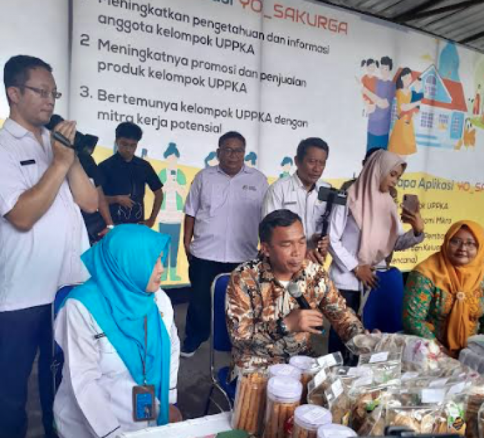 Menteri Kependudukan Kunjungi Madiun, Sapa Masyarakat dalam Program Grebek Pasar