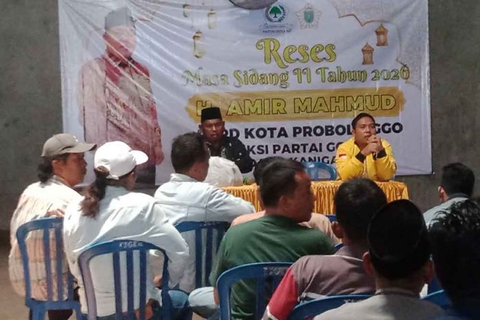 Anggota DPRD Kota Probolinggo Serahkan Bantuan Mesin Air Bor untuk Warga