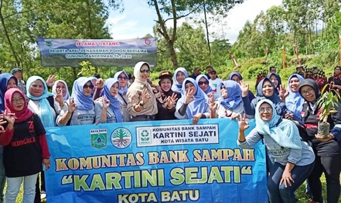 Awali Songgoriti Goes to Clean, Wali Kota Batu Ikuti Aksi Tanam 3.000 Pohon