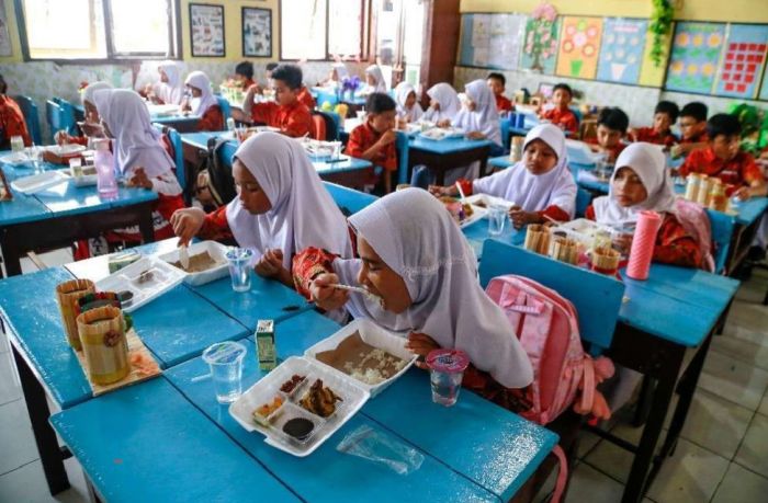 Setop Sementara Bangun Dapur MBG Baru, BGN Bakal Libatkan Kantin Sekolah