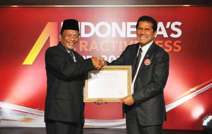 Pemkab Gresik Sabet Penghargaan Indonesia