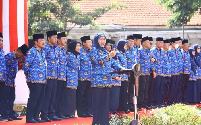 Ambil Sumpah Jabatan 1.450 PNS Pemprov Jatim, Gubernur Khofifah Tekankan Pentingnya Core Values ASN