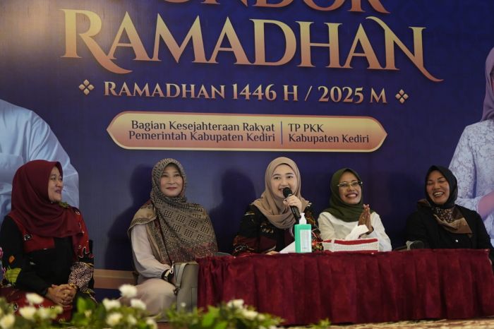 Tausiyah Ramadan, Ketua TP PKK Kabupaten Kediri: Keluarga Pilar Ketahanan Bangsa