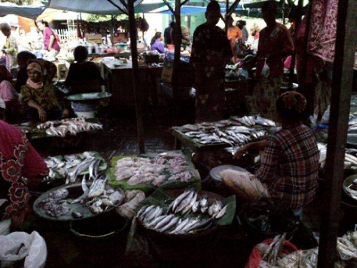 Di Madura, Harga Ikan dan Ayam Membumbung