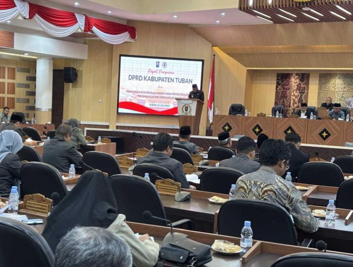 DPRD Tuban Gelar Rapat Paripurna Bahas Nota Penjelasan Rancangan dan Perubahan KUA-PPAS TA 2025 DPRD Tuban Gelar Rapat Paripurna Bahas Nota Penjelasan Rancangan dan Perubahan KUA-PPAS TA 2025
