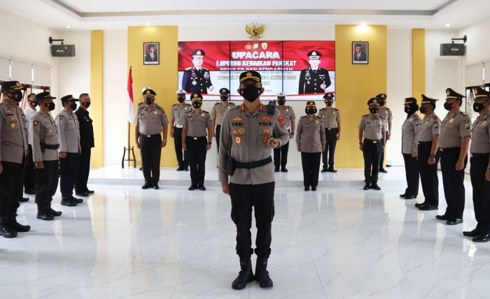 38 Personel Polres Batu Naik Pangkat