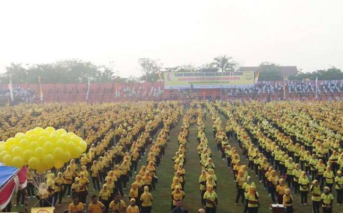 8.000 Peserta Senam Perwosi di Bojonegoro Pecahkan Rekor Muri