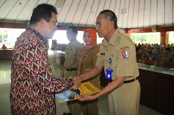 722 PNS Bojonegoro Terima Kenaikan Pangkat