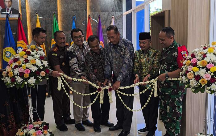 Wamen Dikti Resmikan Gedung Inovasi Teaching Industry UTM