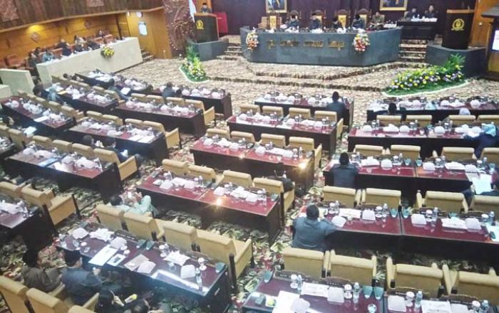 Pasca Pemberlakuan PP No 18/2017, Penghasilan Anggota DPRD Jawa Timur Melonjak Pasca Pemberlakuan PP No 18/2017, Penghasilan Anggota DPRD Jawa Timur Melonjak