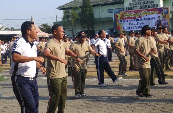 Peringati HUT TNI, Polres Lamongan-Kodim 0812 Gelar Olahraga Bersama