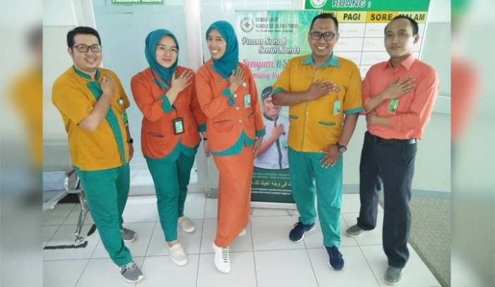 Biar Cekatan, Pegawai RSNU Tuban Diwajibkan Pakai Sepatu Kets