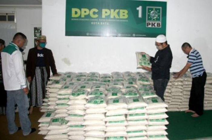 Bantu Warga Terdampak Covid-19, PKB Salurkan 7 Ton Beras