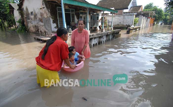  Puluhan Rumah di Dusun Kedunglempuk Tembelang, Jombang Banjir