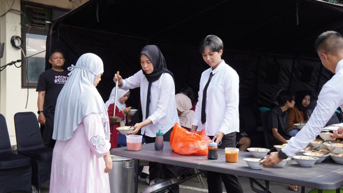Sambut Hari Bhayangkara, Polresta Malang Kota Bagikan 500 Porsi Makan Gratis