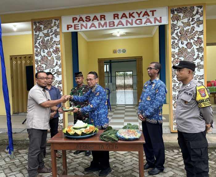 Pasar Rakyat Penambangan Resmi Dibuka, Kadiskopumdag Tuban: Pusat Jual Beli Hasil Tani Langsung