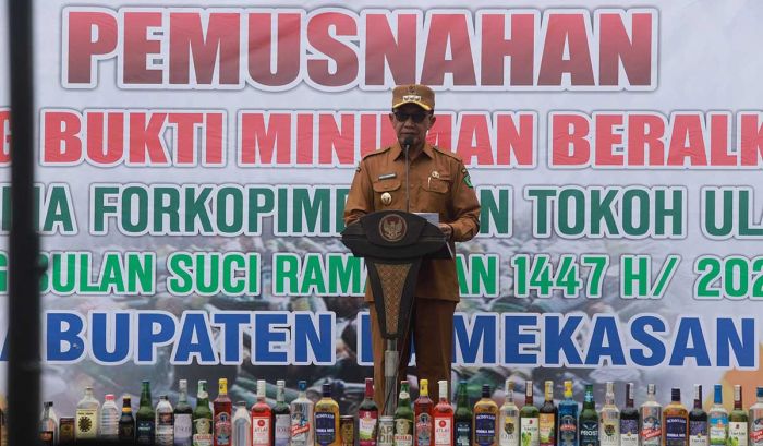 Pemkab Pamekasan Musnahkan 2.971 Botol Miras Jelang Ramadhan