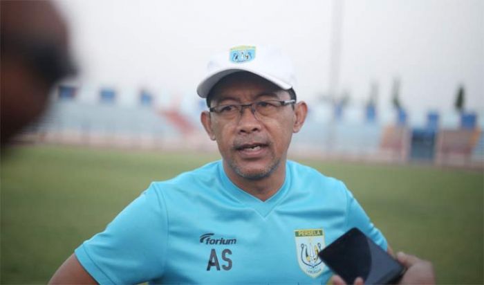 Pelatih Persela Aji Santoso Mundur Jelang Derby Jatim, Begini Tanggapan Manajemen