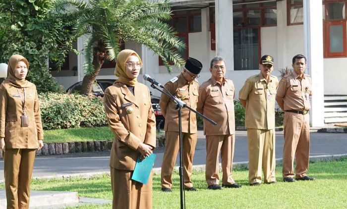 Pimpin Apel Pagi, Wali Kota Kediri Ajak Seluruh Jajaran Wujudkan Zona Integritas Pimpin Apel Pagi, Wali Kota Kediri Ajak Seluruh Jajaran Wujudkan Zona Integritas
