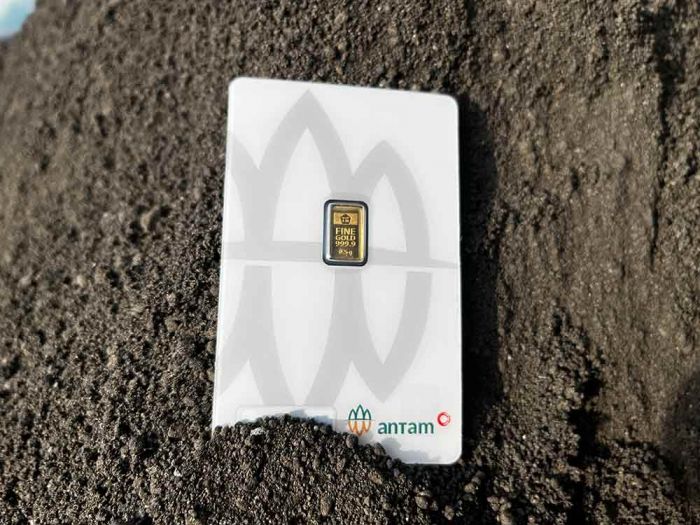 Naik Tipis, Simak Daftar Harga Lengkap Emas Antam per 27 Mei 2025