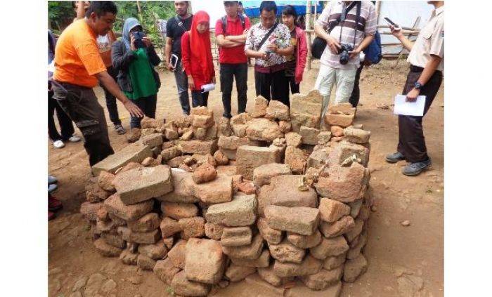 Tim Balai Arkeologi Yogyakarta Teliti Situs Candi Bathari Durga Jember