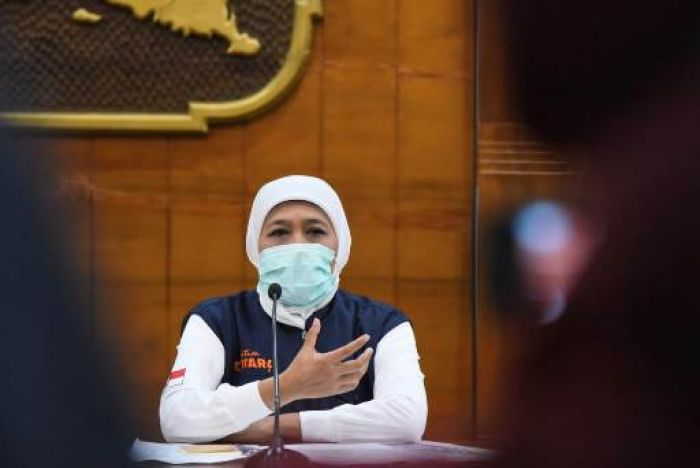 Gubernur Khofifah Sinergi dengan PMI untuk Pemulasaraan Jenazah Covid-19