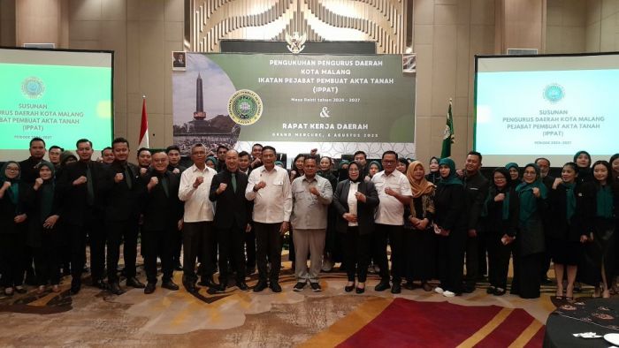 Hadiri Pengukuhan Pengurus IPPAT, Wali Kota Malang: BPHTB Jadi Andalan Hasilkan PAD Hadiri Pengukuhan Pengurus IPPAT, Wali Kota Malang: BPHTB Jadi Andalan Hasilkan PAD