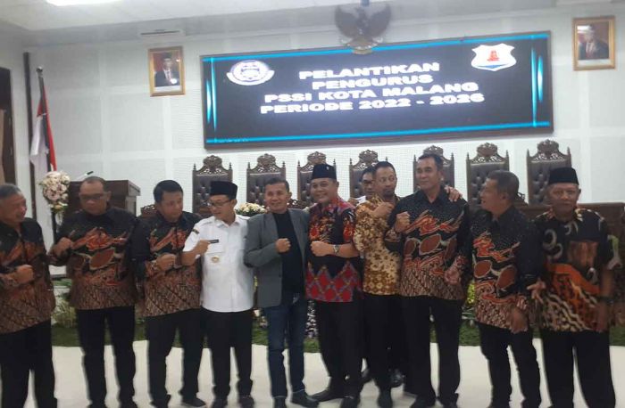 Sutiaji Lantik Pengurus PSSI Kota Malang Periode 2022-2026