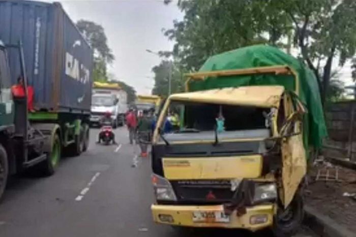 Tak Sadarkan Diri dan Meninggal, Sopir Truk di Margomulyo Surabaya Tabrak Penjual Bakso