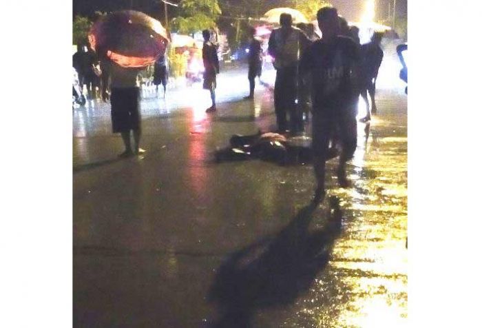 Bersenggolan Motor, Anggota Sabhara Polresta Sidoarjo Meninggal Tertabrak Elf