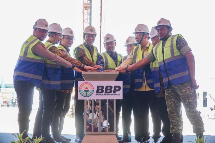 Hadiri Groundbreaking Nitrate Complex, Bupati: Gresik Kian Kokoh Jadi Magnet Investasi Nasional