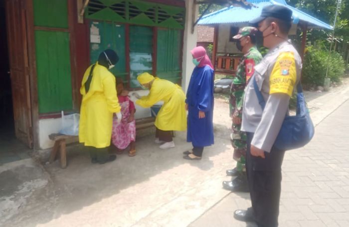 Dukung Percepatan Vaksinasi di Ngawi, Polsek Widodaren Lakukan Pendampingan dan Pengamanan