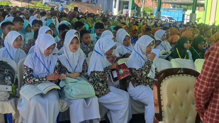 Prihatin Nilai TKA SMA Jatim Kalah dengan DIY, Kiai Asep Gelar AKSARA TKA MTs-SMP se-Jatim